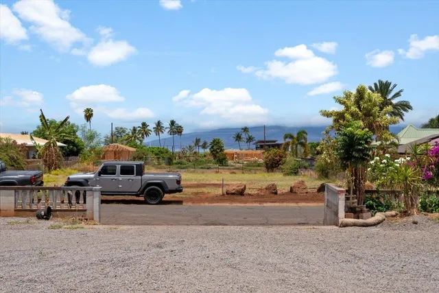$900,000 | 418 Waine'e Street, Lahaina, HI 96761
