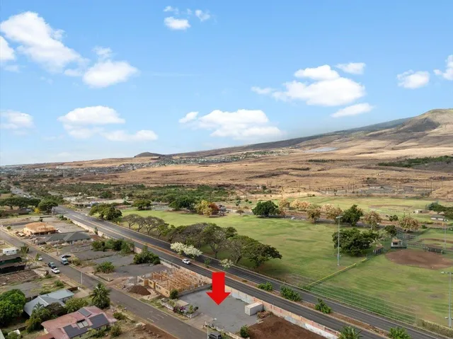 $900,000 | 418 Waine'e Street, Lahaina, HI 96761