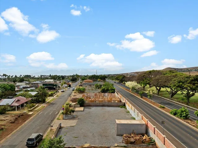 $900,000 | 418 Waine'e Street, Lahaina, HI 96761