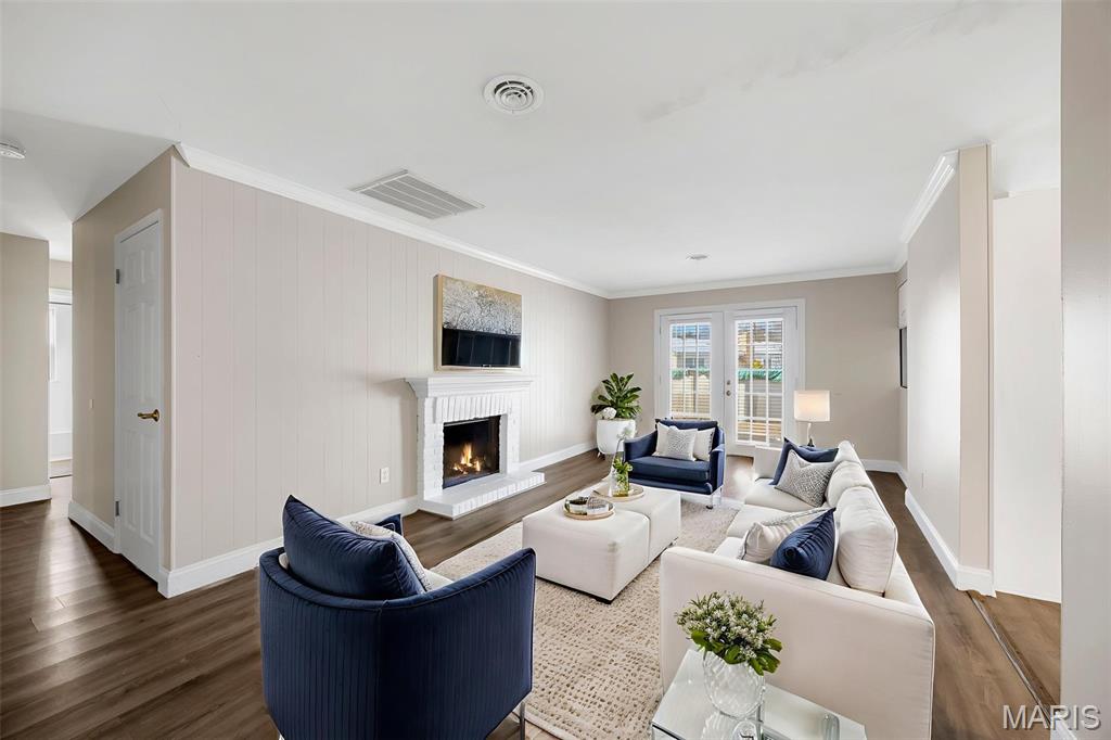 569 Highland Ridge Drive Ballwin, MO 63011 - Photo 2 of 22