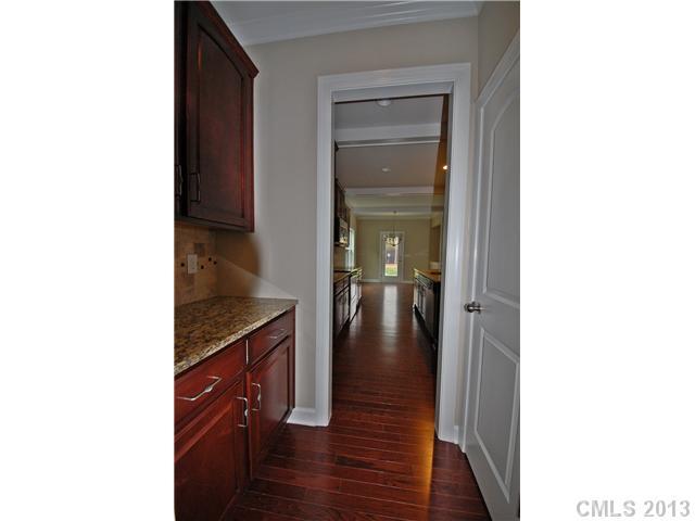 7921 Alexander Road, Unit 2 Charlotte, NC 28270 - Photo 4 of 11 Gallery Image 4