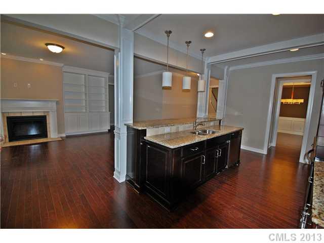 7921 Alexander Road, Unit 2 Charlotte, NC 28270 - Photo 6 of 11 Gallery Image 6