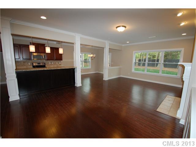 7921 Alexander Road, Unit 2 Charlotte, NC 28270 - Photo 7 of 11 Gallery Image 7