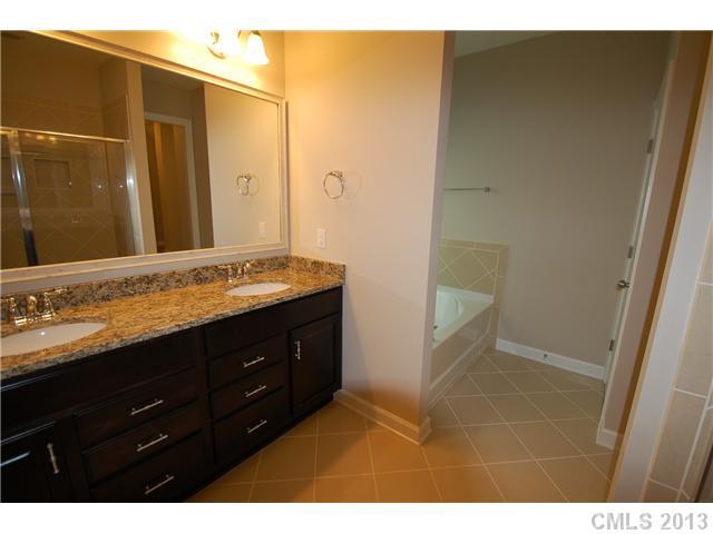 7921 Alexander Road, Unit 2 Charlotte, NC 28270 - Photo 10 of 11 Gallery Image 10
