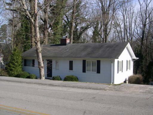 137 Outer Drive Oak Ridge, TN 37830 - Photo 1 of 20 Primary Photo