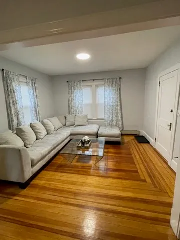 $2,600 | 41 Washburn Street, Unit 1, Taunton, MA 02780