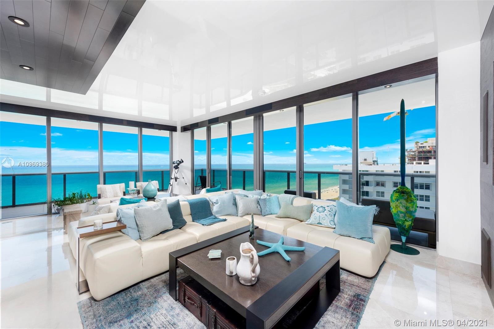 5875 Collins Avenue, Unit 1801/1802 Miami Beach, FL 33140 - Photo 11 of 71