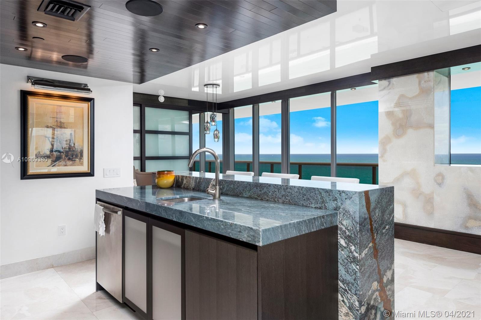 5875 Collins Avenue, Unit 1801/1802 Miami Beach, FL 33140 - Photo 21 of 71