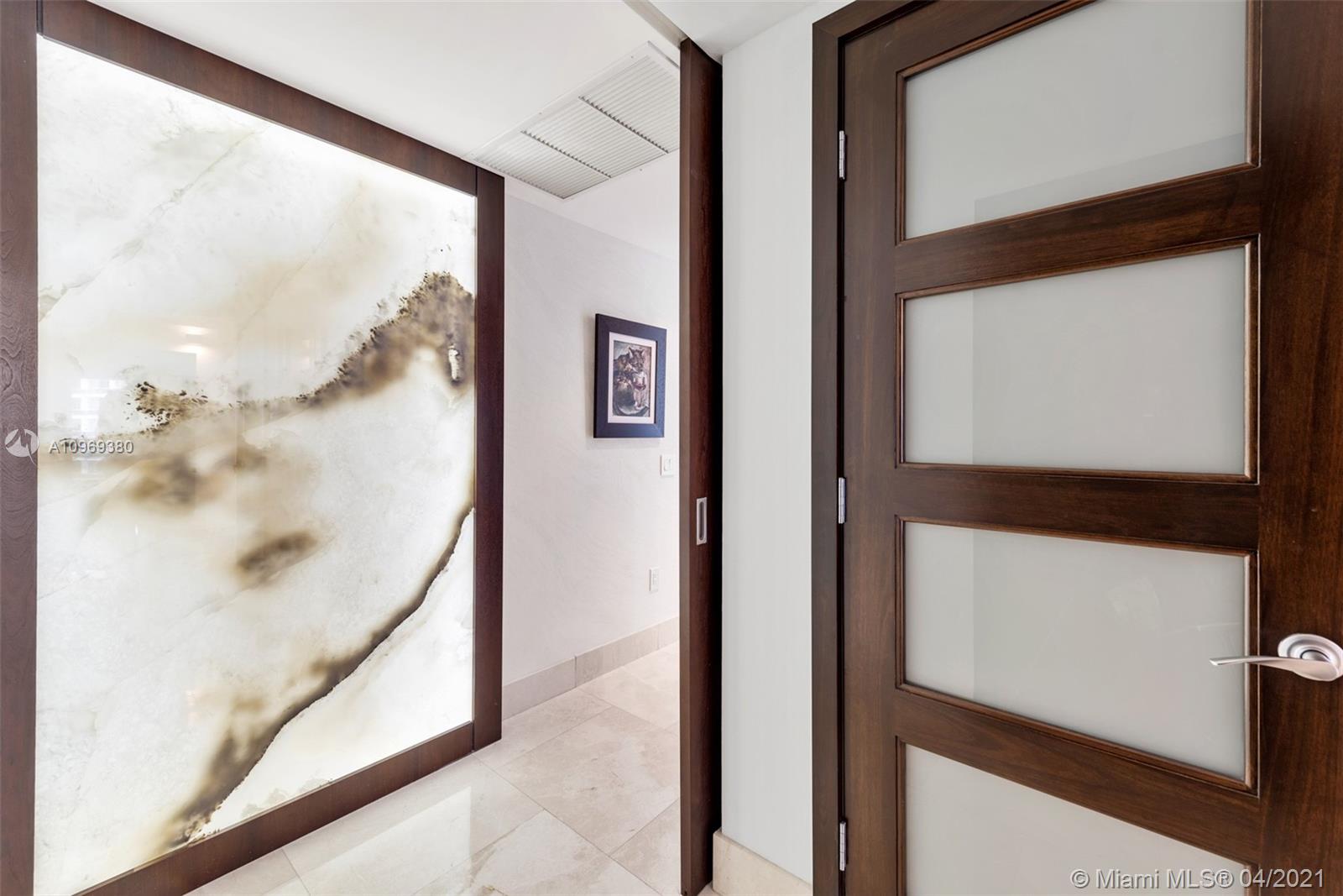 5875 Collins Avenue, Unit 1801/1802 Miami Beach, FL 33140 - Photo 37 of 71