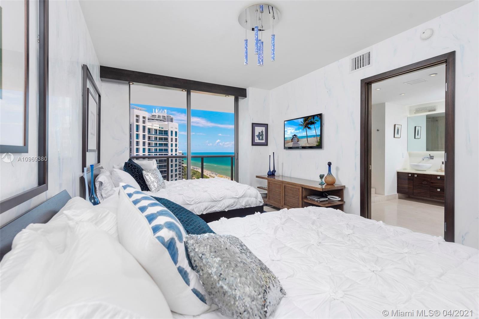 5875 Collins Avenue, Unit 1801/1802 Miami Beach, FL 33140 - Photo 40 of 71