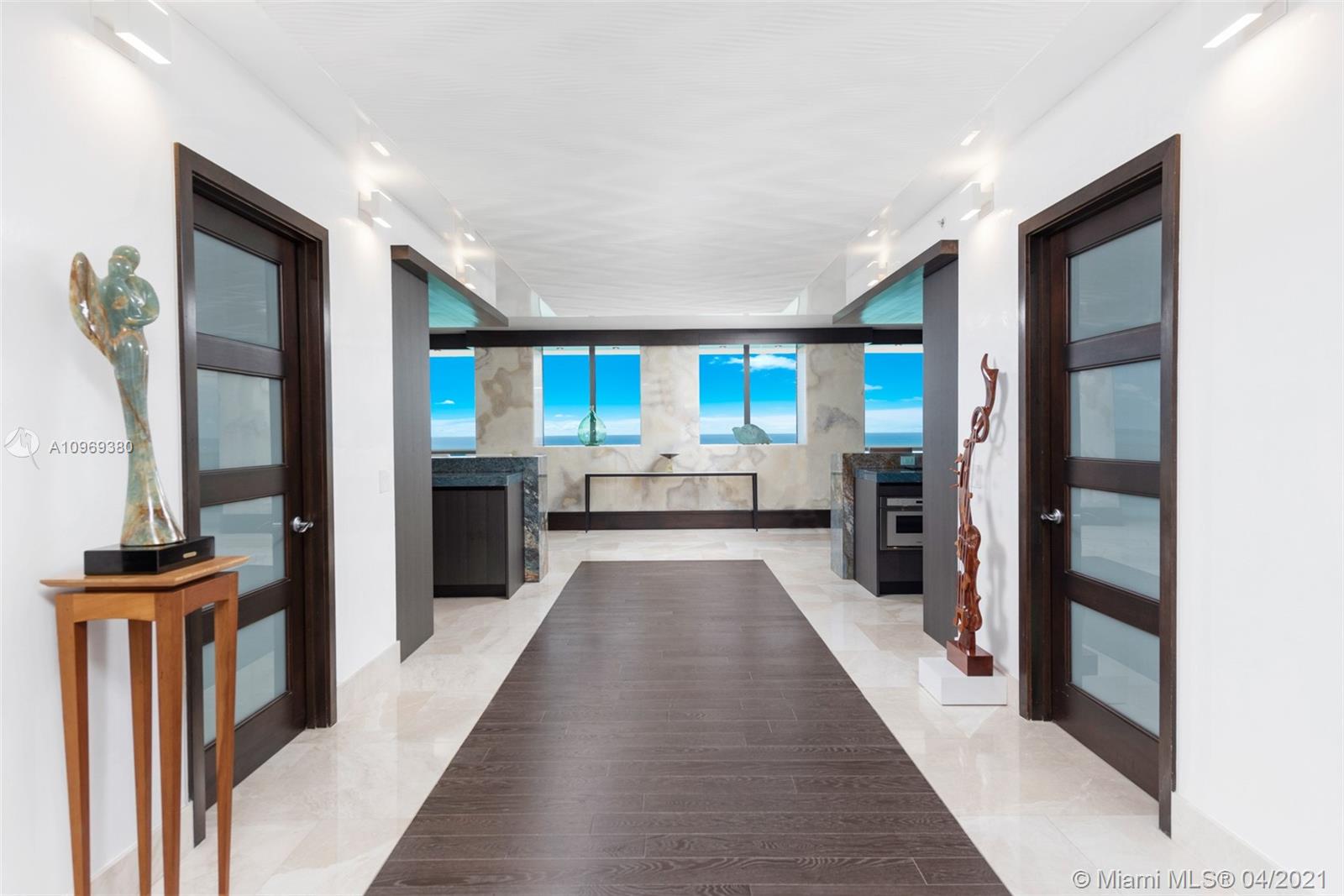 5875 Collins Avenue, Unit 1801/1802 Miami Beach, FL 33140 - Photo 9 of 71