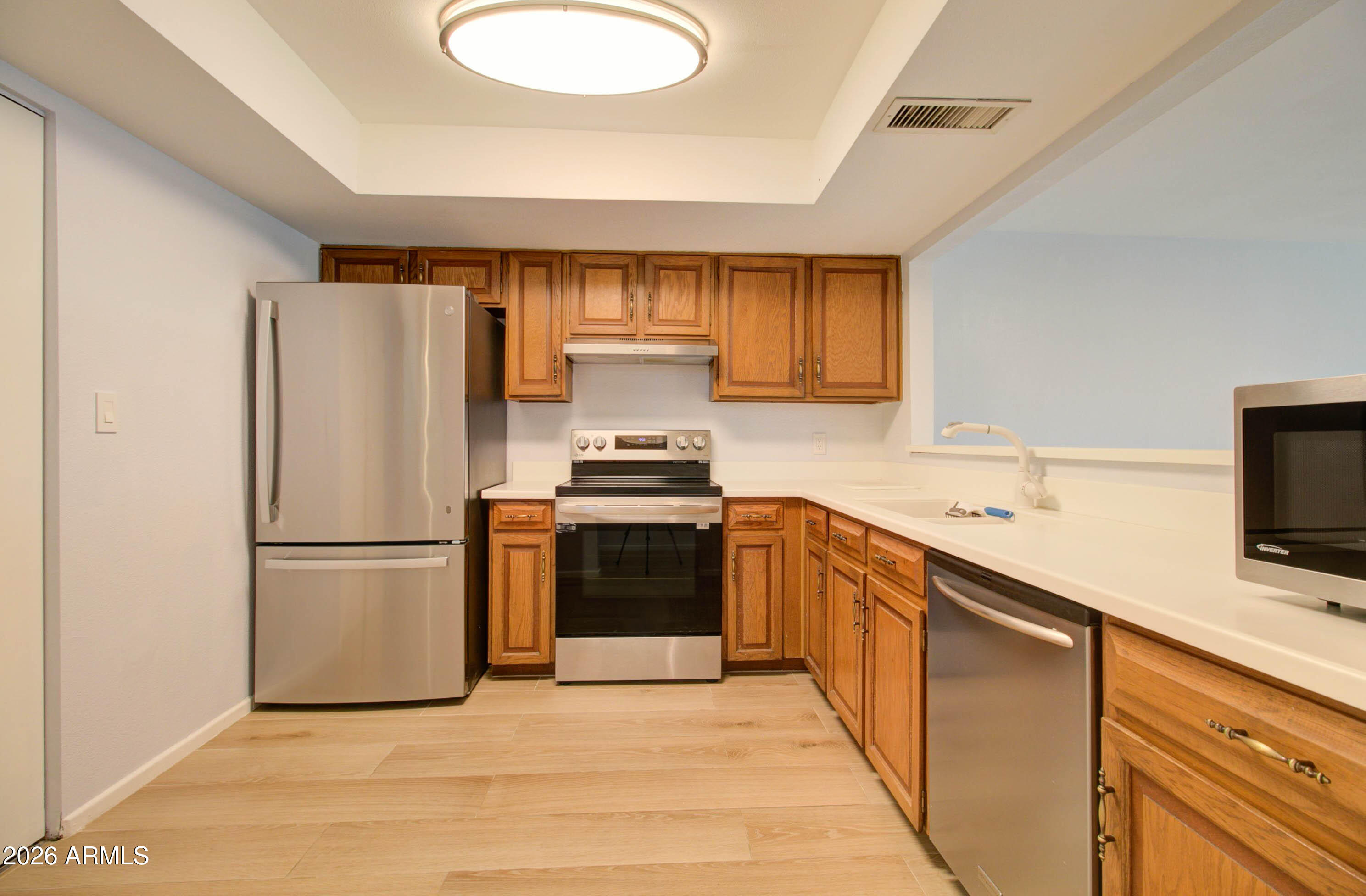 5165 East Monte Vista Road Phoenix, AZ 85008 - Photo 3 of 23 5165 E Monte Vista Rd-12