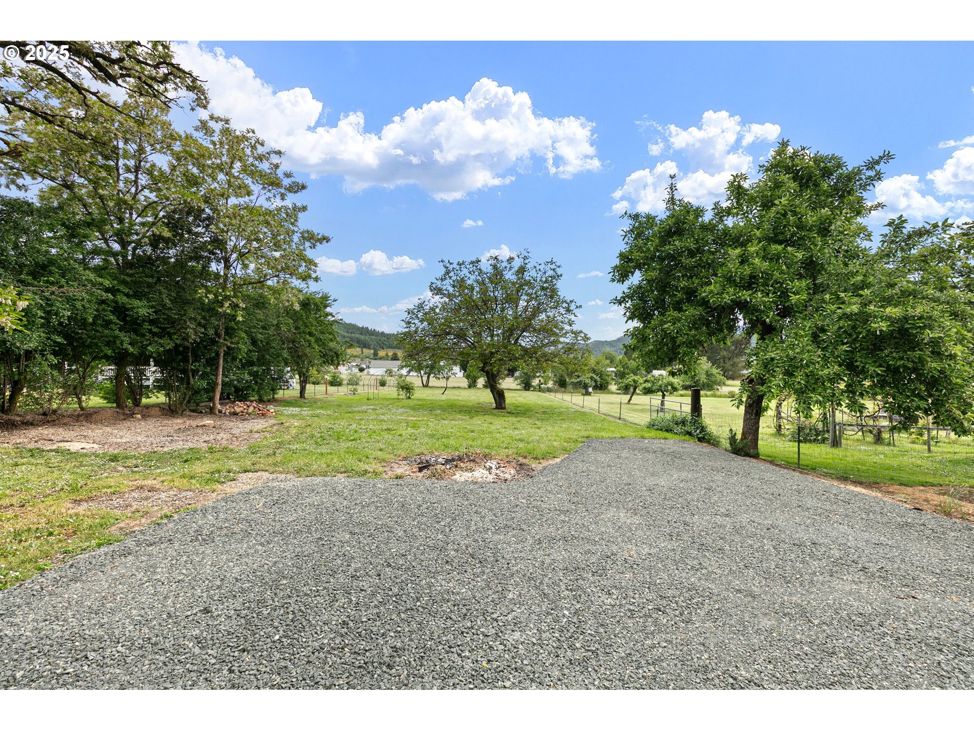 261 1st Street Yoncalla, OR 97499 - Photo 34 of 46 Gallery Image 34
