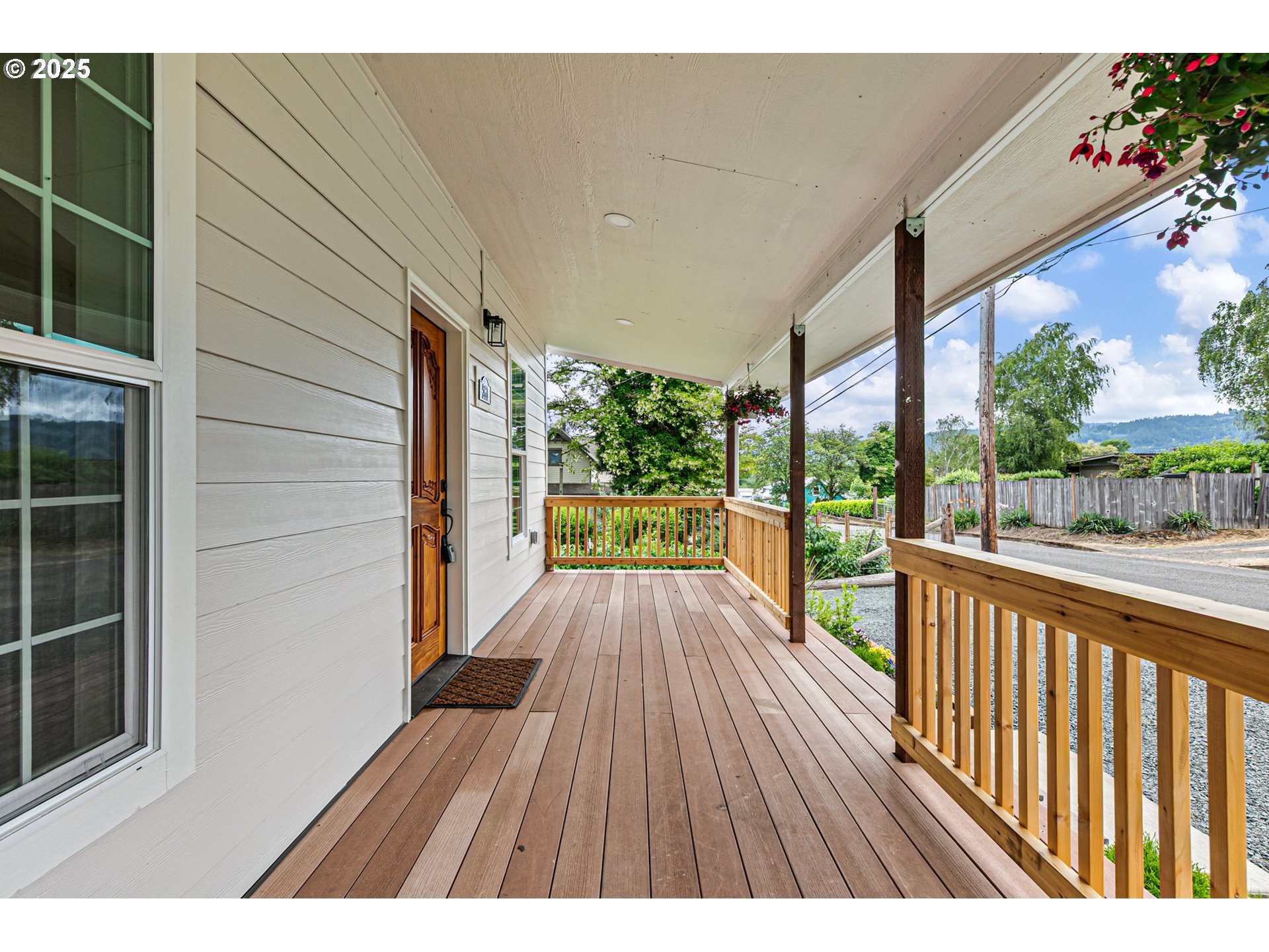 261 1st Street Yoncalla, OR 97499 - Photo 4 of 46 Gallery Image 4