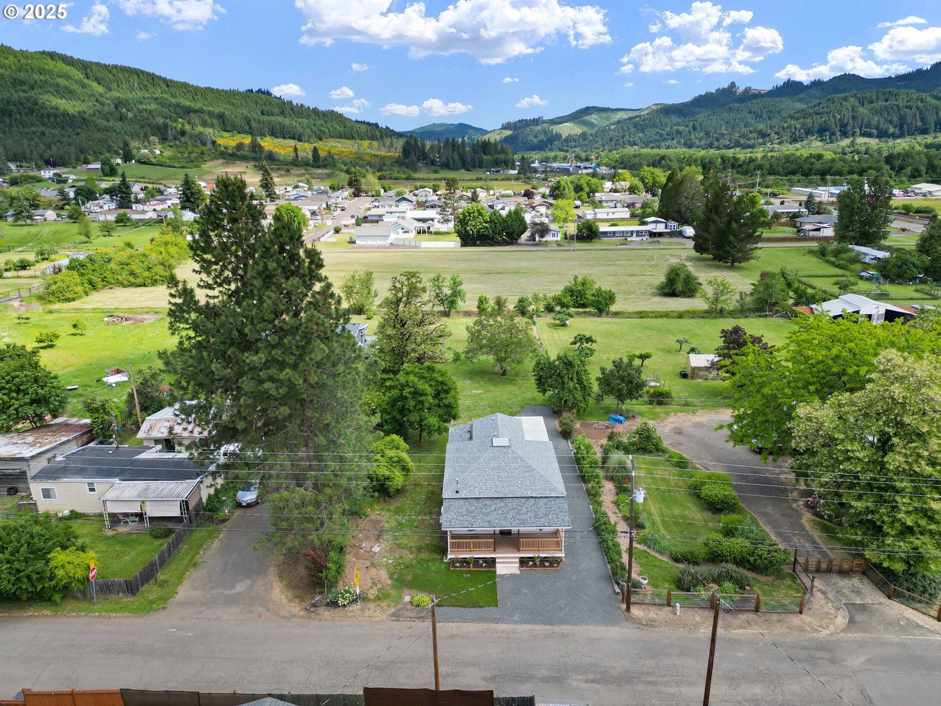 261 1st Street Yoncalla, OR 97499 - Photo 45 of 46 Gallery Image 45