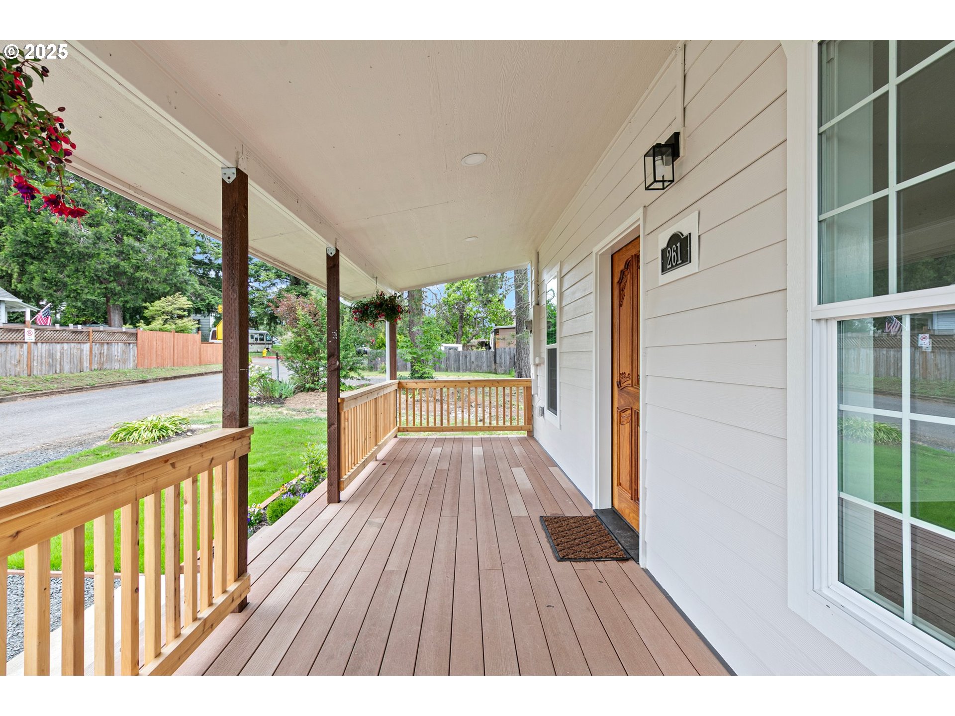 261 1st Street Yoncalla, OR 97499 - Photo 5 of 46 Gallery Image 5