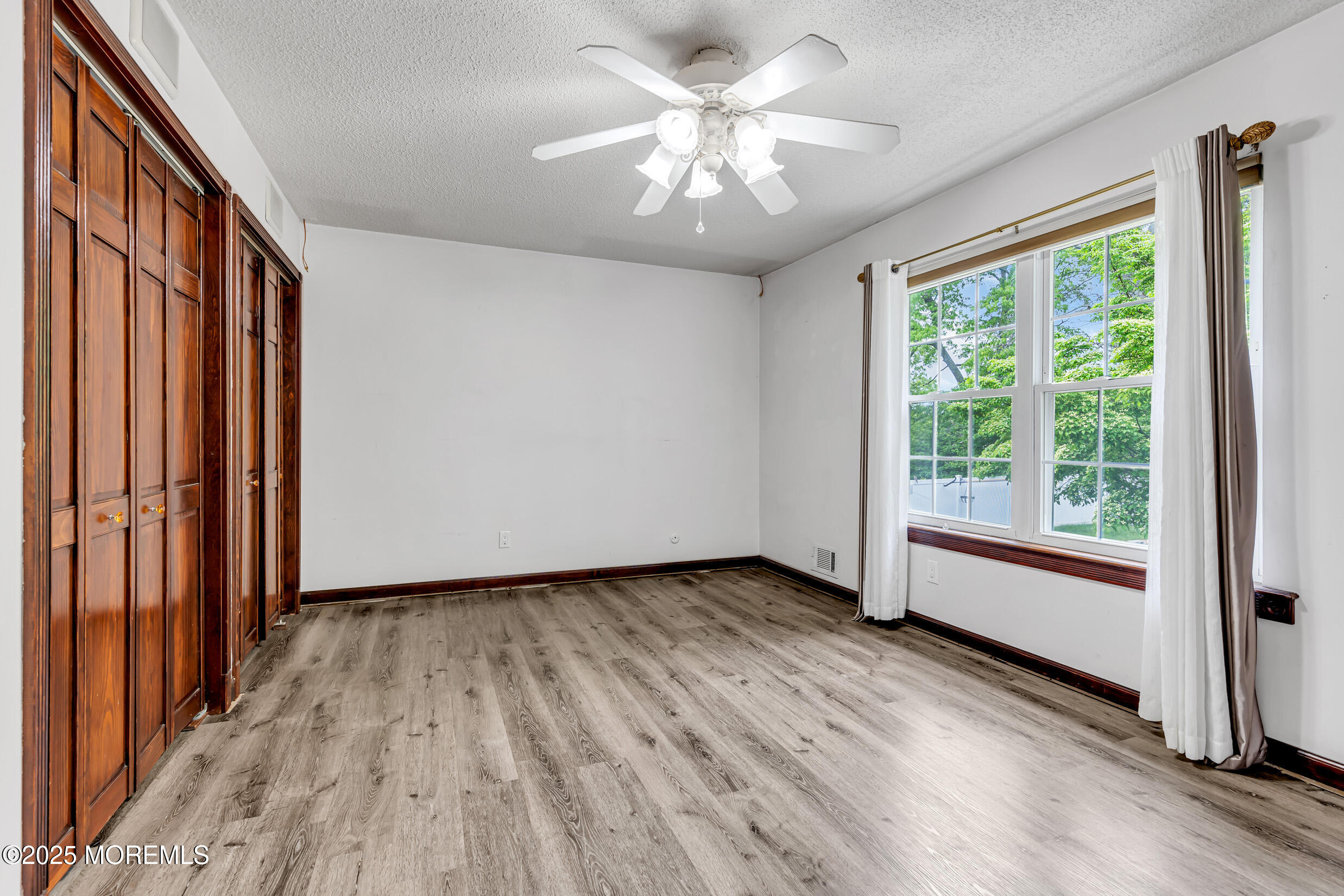 4 Yorkshire Drive Jackson, NJ 08527 - Photo 25 of 40 5 (18)