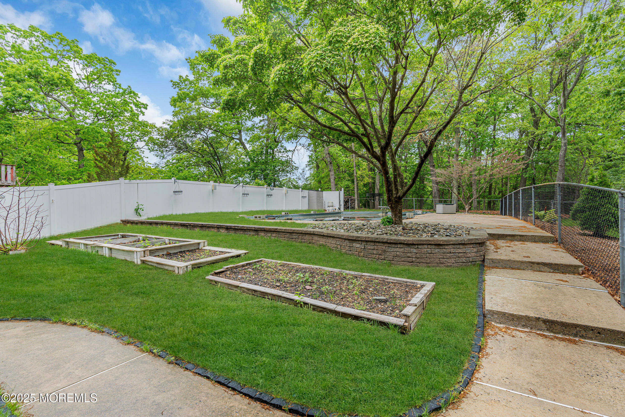 4 Yorkshire Drive Jackson, NJ 08527 - Photo 39 of 40 5 (32)