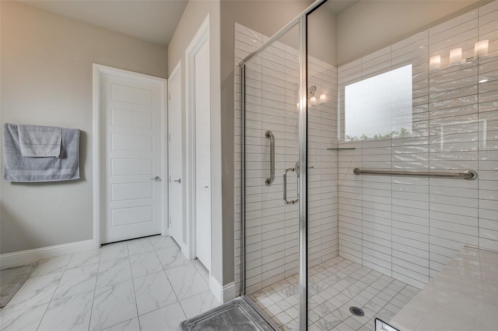 9767 Maple Hill Lane Frisco, TX 75035 - Photo 18 of 39