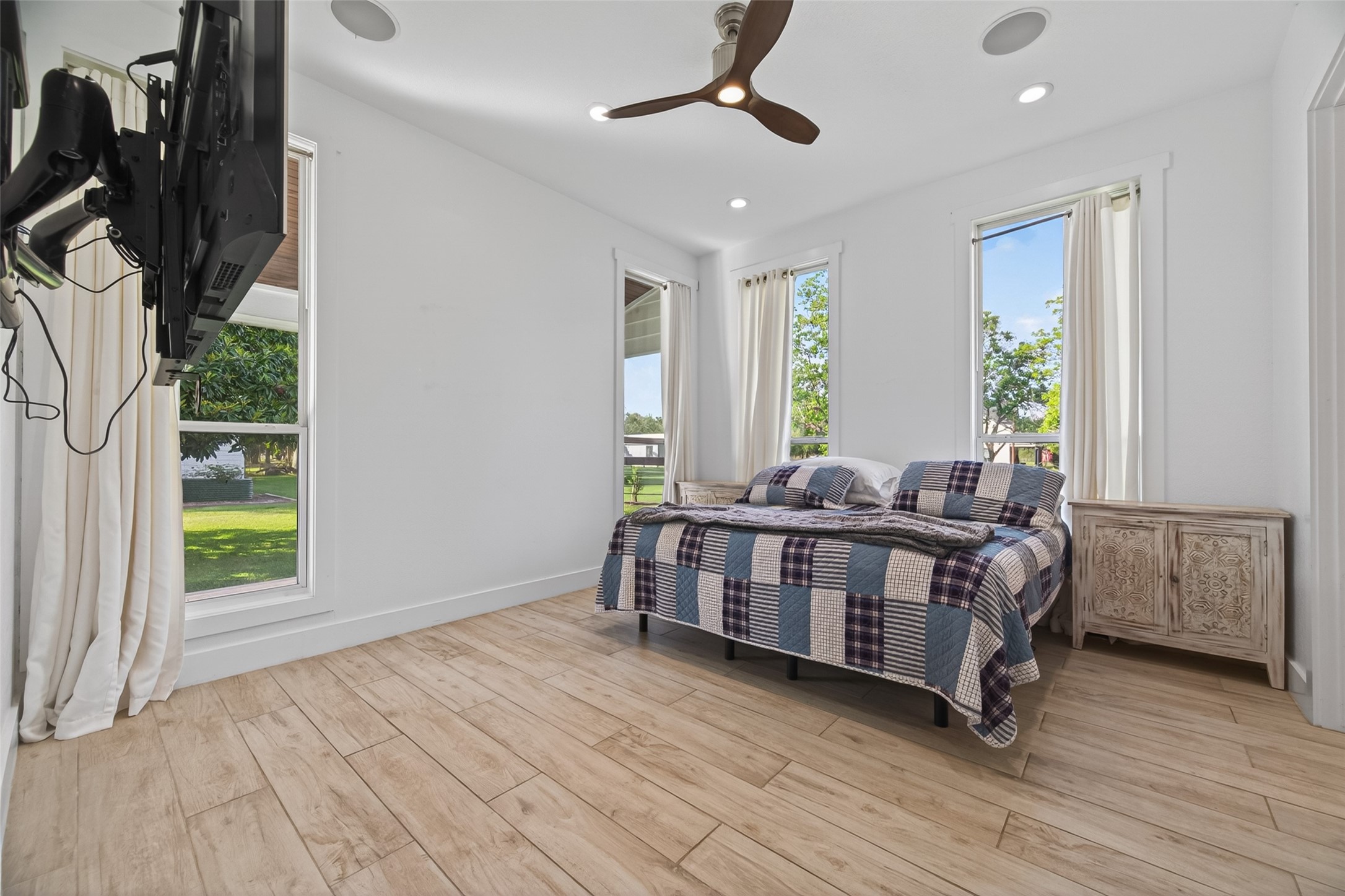 12625 Padon Road Needville, TX 77461 - Photo 36 of 50 Two-bedroom, two-bath layout offering comfort and privacy.