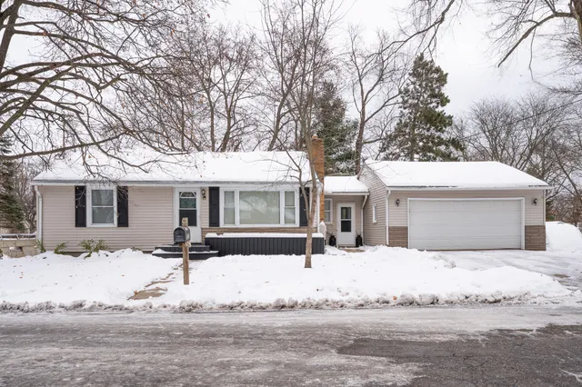 $249,900 | 8005 Edmonds Street, Portage, MI 49024