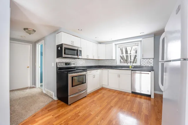 $249,900 | 8005 Edmonds Street, Portage, MI 49024