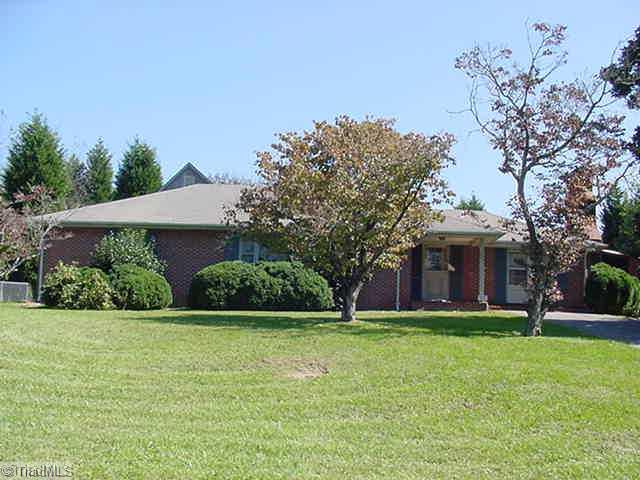 515 Alpine Road Winston-Salem, NC 27104 - Photo 1 of 10 Exterior Front.