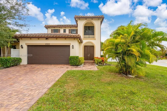 $679,000 | 4925 Northwest 51st Terrace, Tamarac, FL 33319
