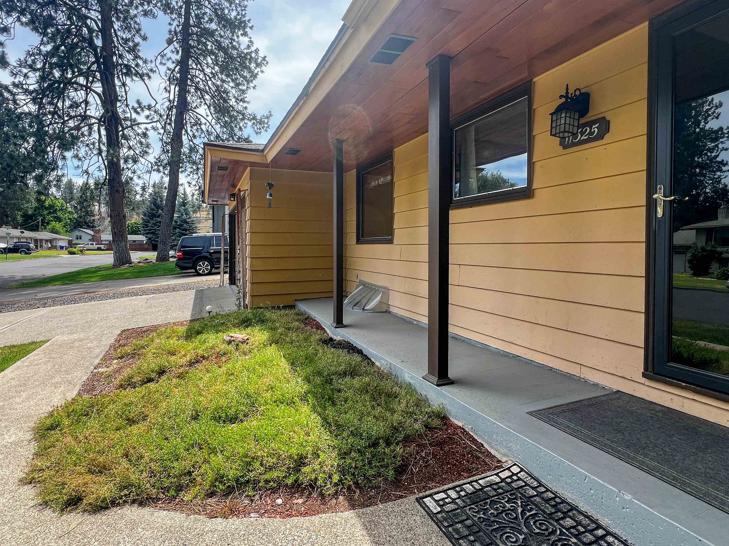 11325 North Post Street Spokane, WA 99218 - Photo 5 of 32