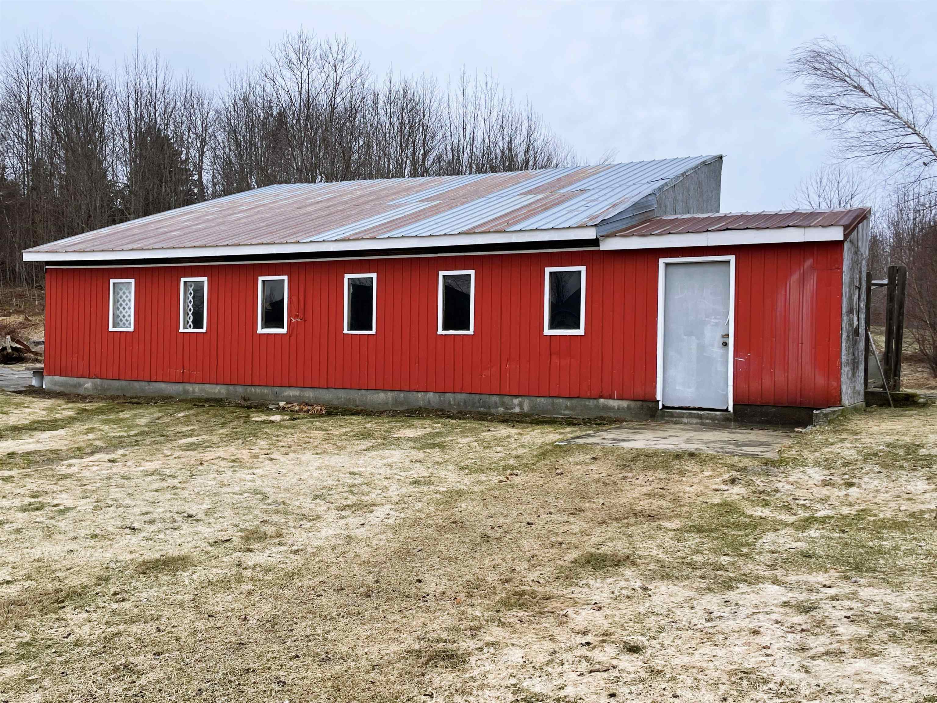 3391 Carter Road Lowell, VT 05847 - Photo 11 of 34