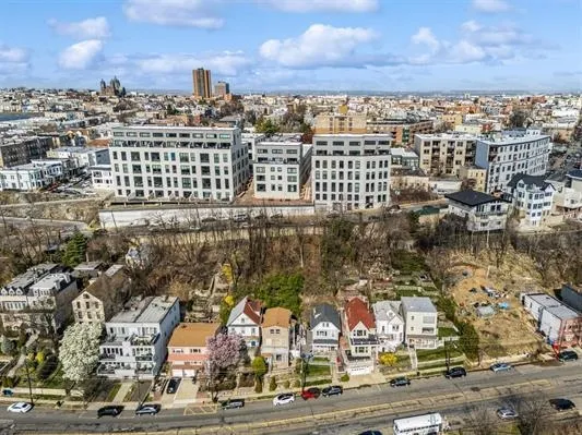 $900,000 | 62-68 Hackensack Plank Road, Weehawken, NJ 07086