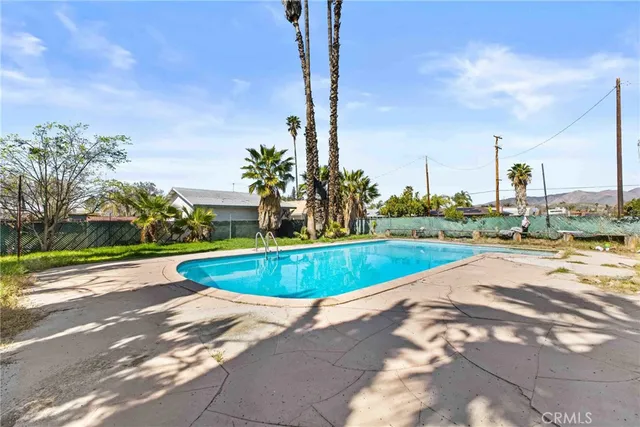 $519,999 | 41695 Mayberry Avenue, Hemet, CA 92544