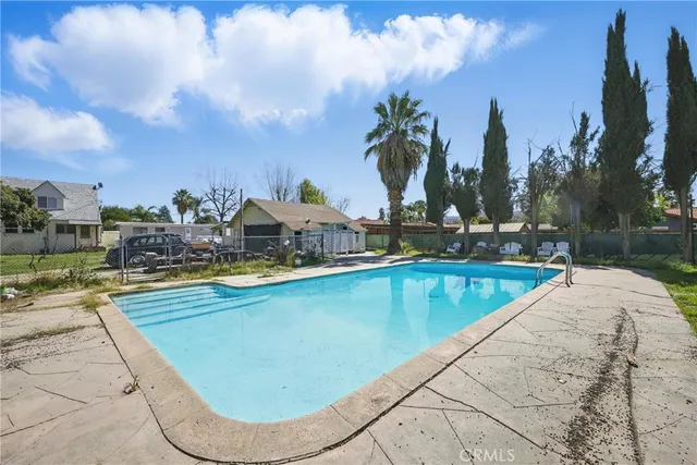 $519,999 | 41695 Mayberry Avenue, Hemet, CA 92544