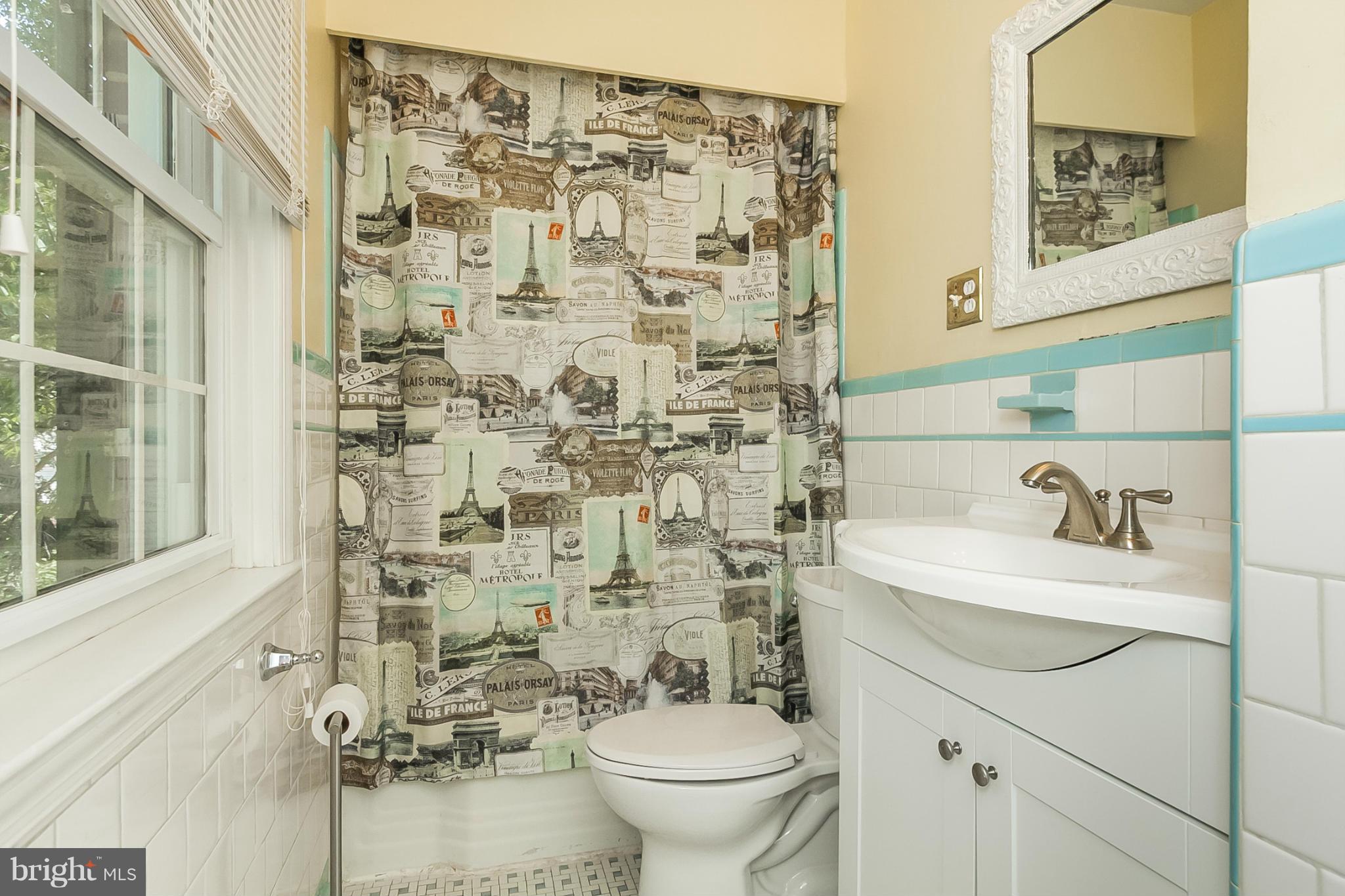 207 Churchwardens Road Baltimore, MD 21212 - Photo 21 of 30 Bath