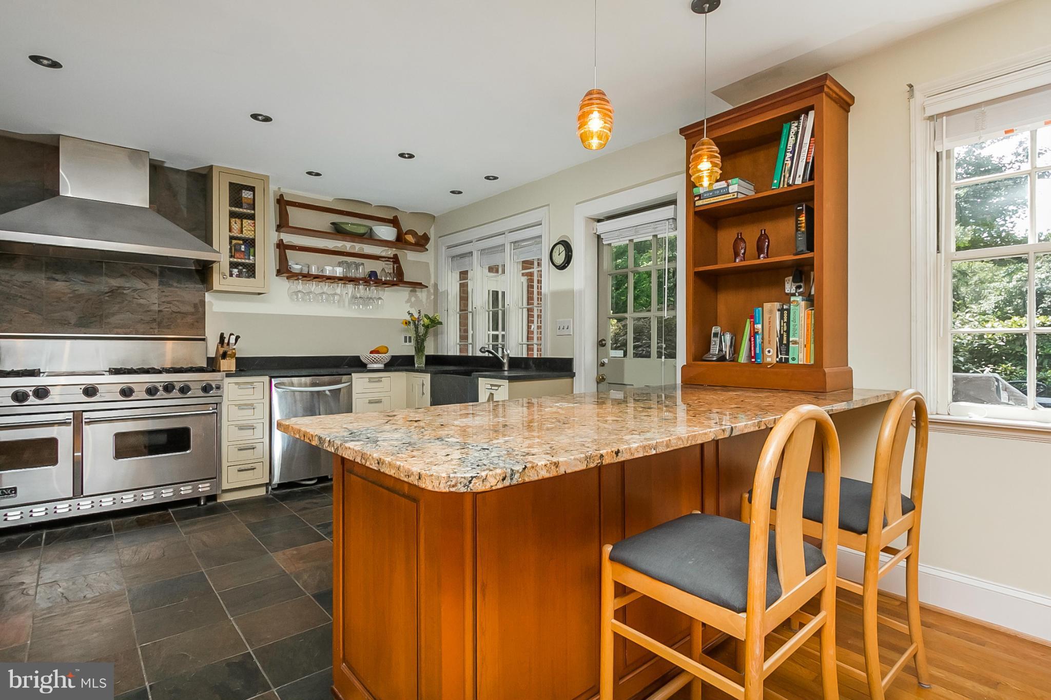 207 Churchwardens Road Baltimore, MD 21212 - Photo 7 of 30 Kitchen