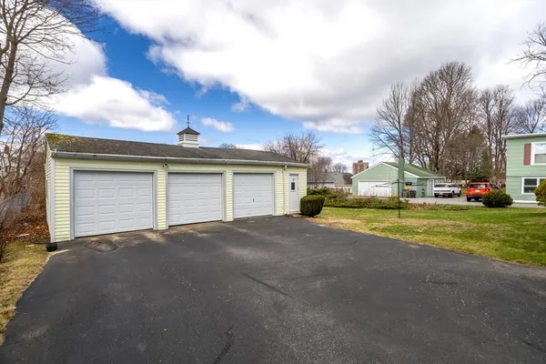 $359,900 | 213 Regan Street, Gardner, MA 01440