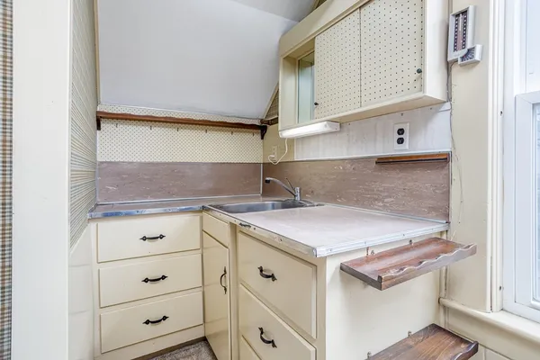 $359,900 | 213 Regan Street, Gardner, MA 01440