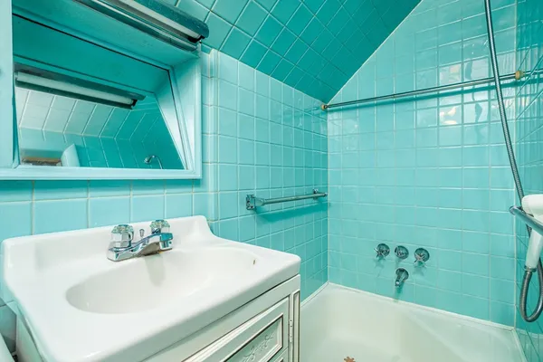 $359,900 | 213 Regan Street, Gardner, MA 01440