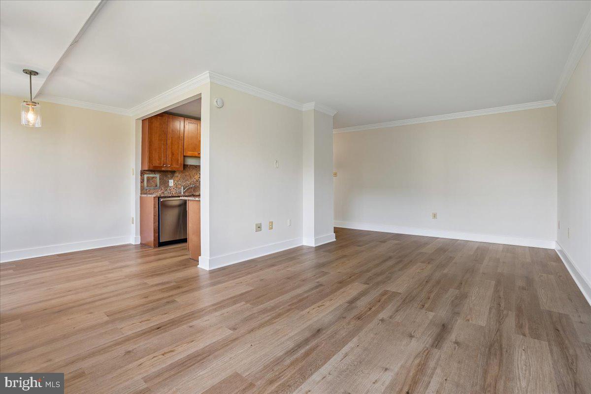 4000 Tunlaw Road Northwest, Unit 1003 Washington, DC 20007 - Photo 25 of 25 Spacious, sunlit open floor plan.