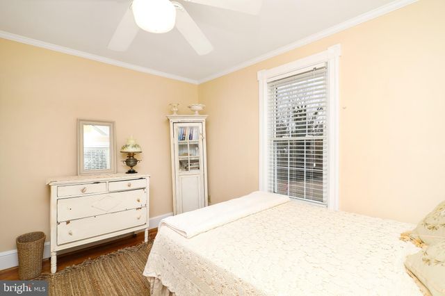 $290,000 | 242 Emerald Avenue, Westmont, NJ 08108