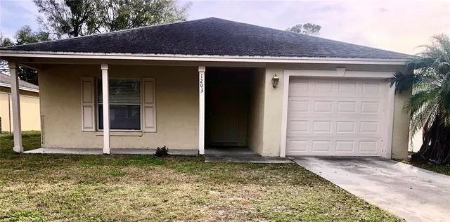 $1,825 | 1203 Northeast 5th Street, Mulberry, FL 33860
