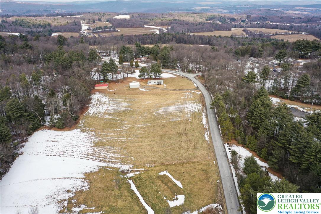 1115 Smithlane Road Lehighton, PA 18235 - Photo 2 of 24 a view of a terrace