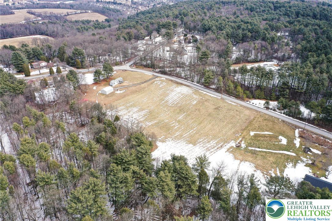 1115 Smithlane Road Lehighton, PA 18235 - Photo 6 of 24 a view of a city from a yard