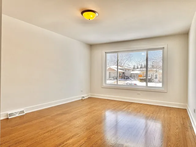 $359,000 | 16465 Terry Lane, Oak Forest, IL 60452