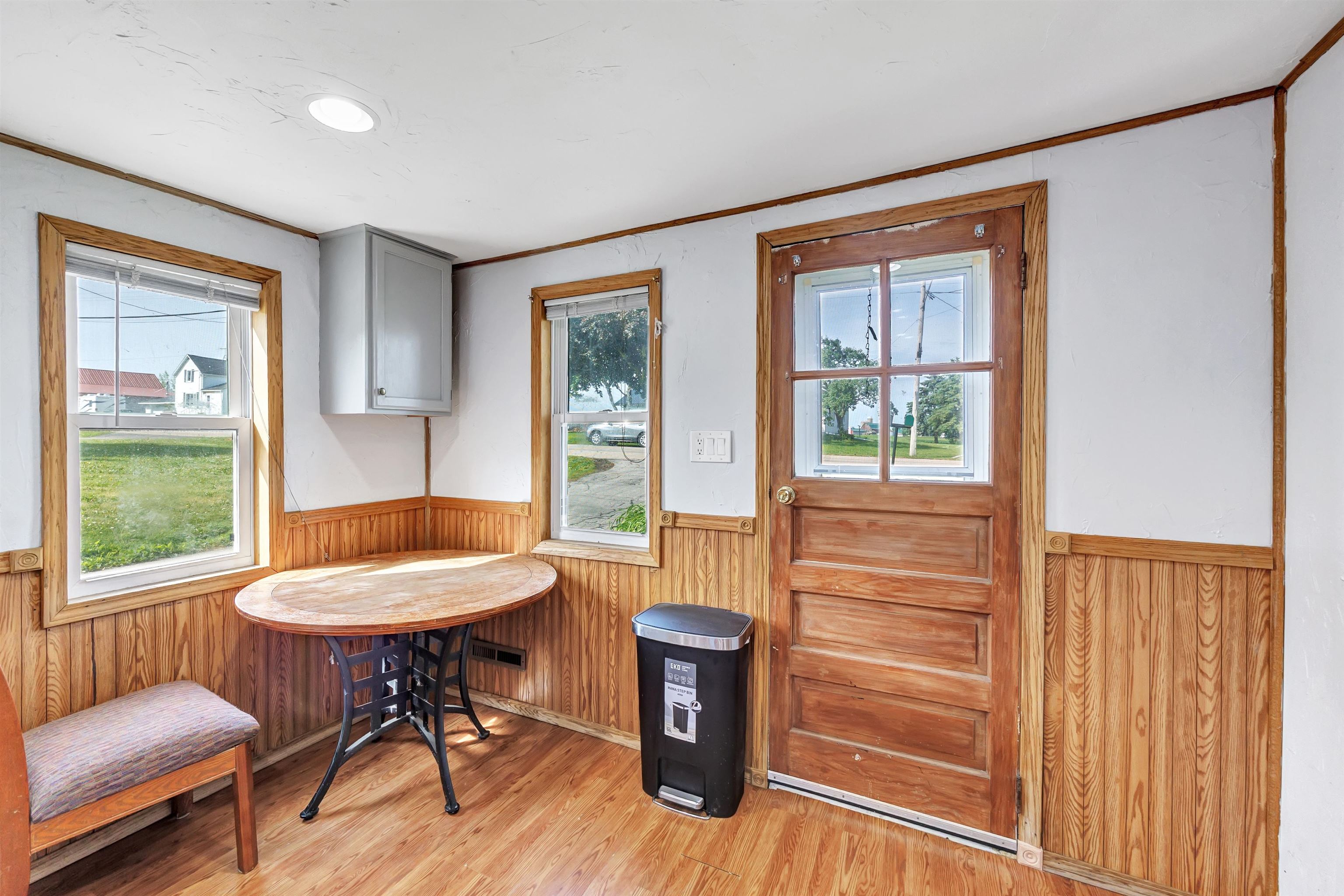 W1570 County Rd C Pulaski, WI 54162 - Photo 10 of 29