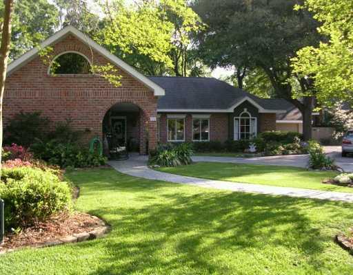 24 Idlewood Place River Ridge, LA 70123 - Photo 1 of 8