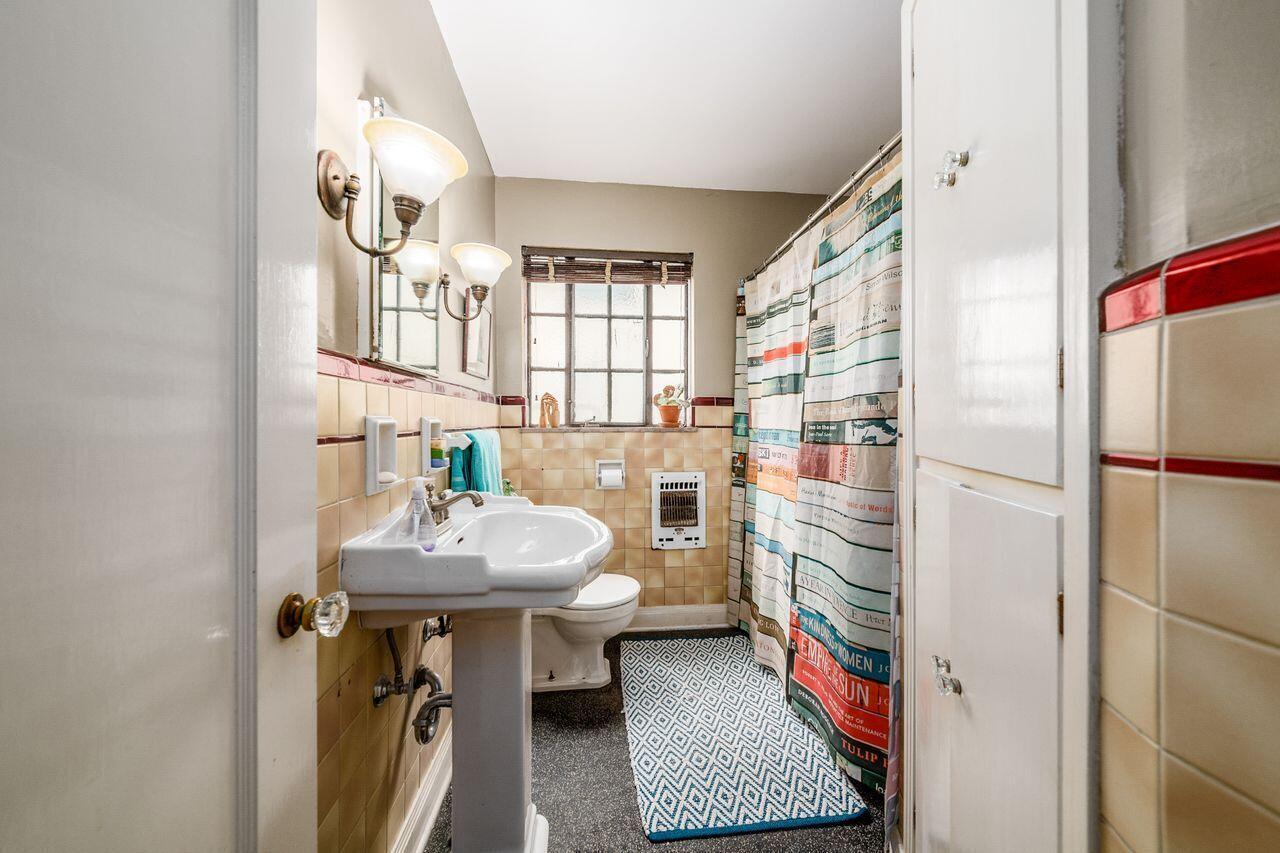 146 Aldrich Road Columbus, OH 43214 - Photo 15 of 28 L_146_Aldrich077 - Copy