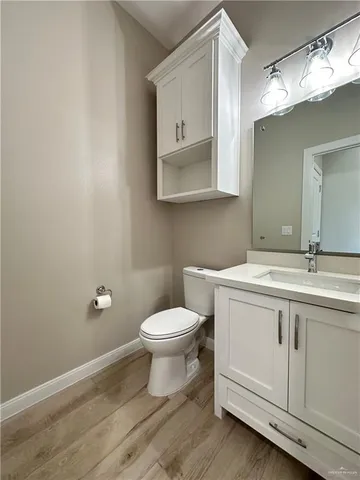 $2,500 | 2725 Kilgore Avenue, McAllen, TX 78504