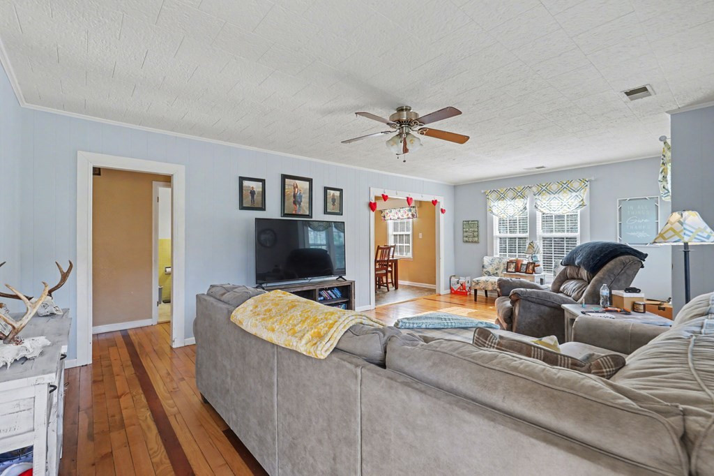 67 Lowell Street Murphy, NC 28906 - Photo 6 of 40