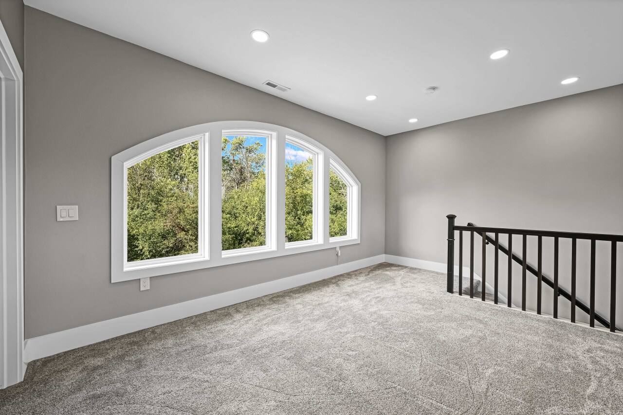 8825 North Spruce Road River Hills, WI 53217 - Photo 17 of 42 Photo 19